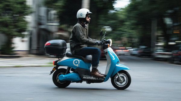 Electric Scooter Sharing Service Helps City Traffic