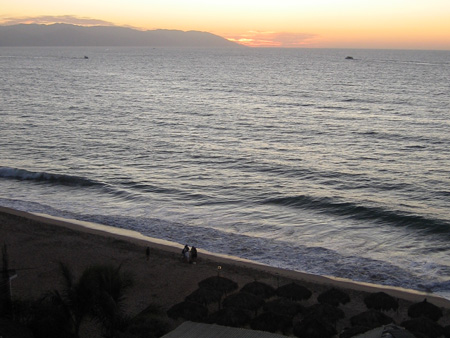 LOS MUERTOS BEACH PENTHOUSE