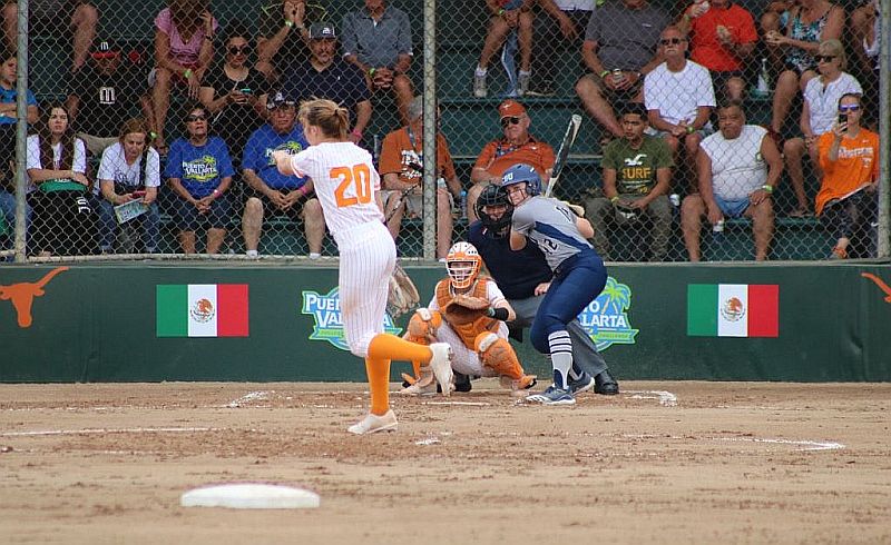 College Softball Challenge: Top US Teams Head to Puerto Vallarta