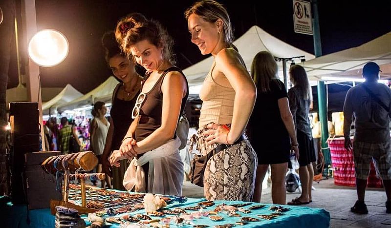 Marina Vallarta Art & Market Returns for New Season October 30 Marina Vallarta Art & Market Returns for New Season October 30