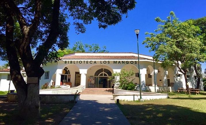 Los Mangos Library Celebrates 27th Anniversary with Grand Gala