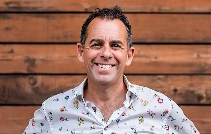 Dennis Garnhum Brings ‘Toward Beauty’ to Puerto Vallarta Dennis Garnhum Brings ‘Toward Beauty’ to Puerto Vallarta