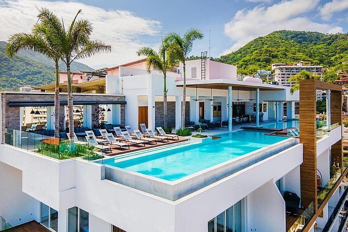 August’s Hot Property in Puerto Vallarta: D’esire 204