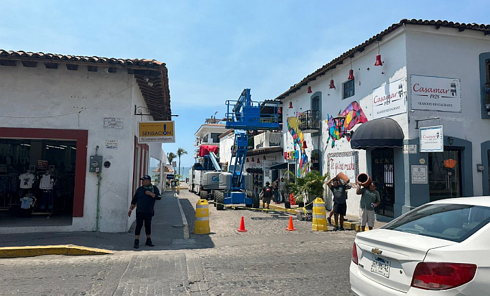 Puerto Vallarta Streets Closed for the Filming of ‘Acapulco’