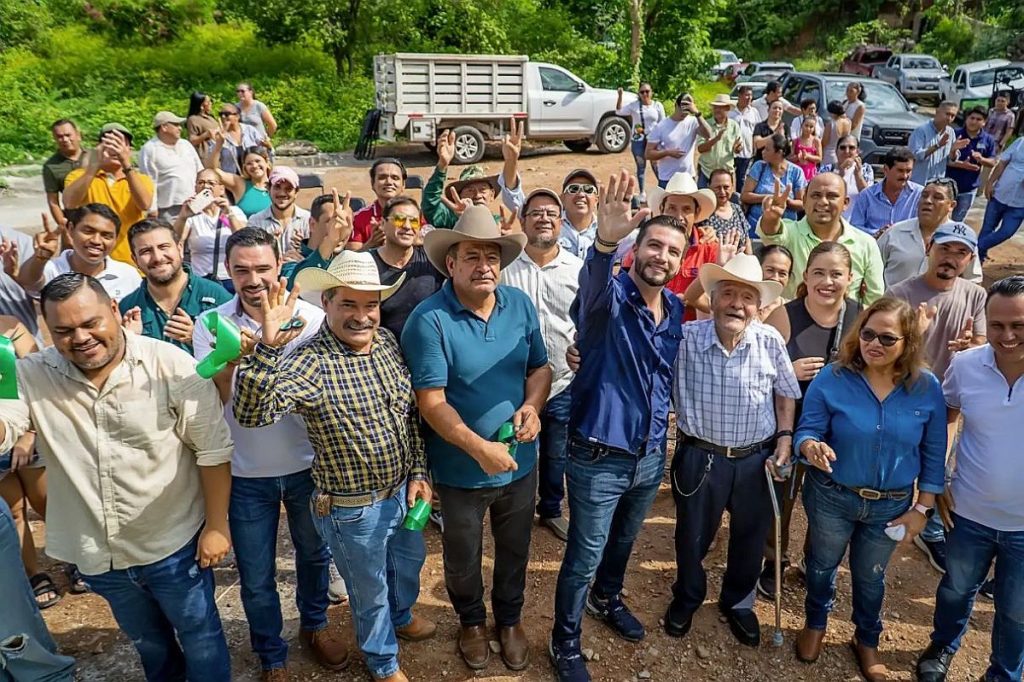 A New Era of Connection: El Jorullo Celebrates New Road A New Era of Connection: El Jorullo Celebrates New Road
