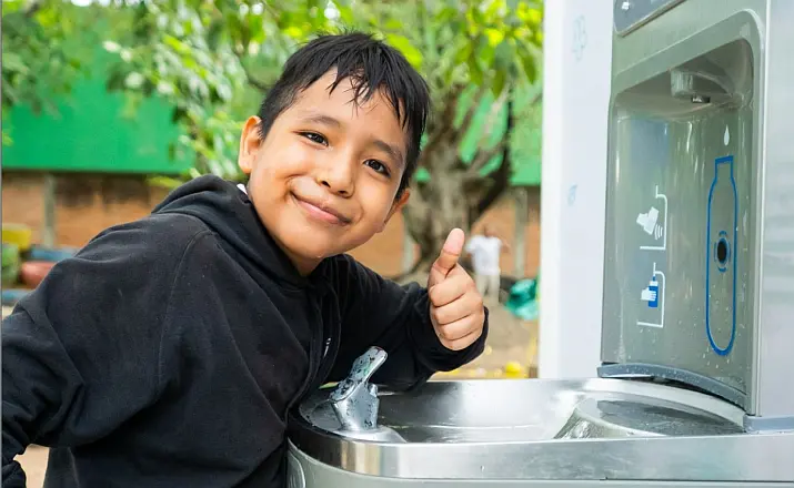 New Water Fountain at Elementary School in Ixtapa New Water Fountain at Elementary School in Ixtapa