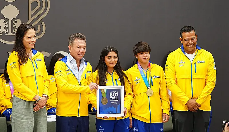 Jalisco Governor Honors CONADE National Olympics Winning Athletes