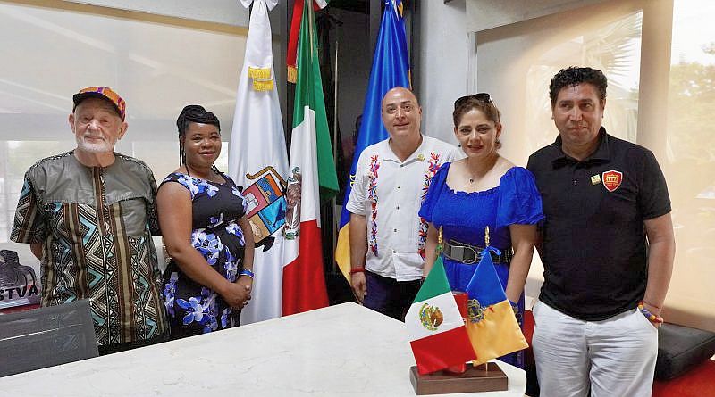 Renowned Philanthropist Visits Puerto Vallarta Mayor