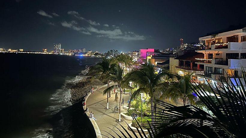 Puerto Vallarta’s Malecón Shines Brighter with New LED Lighting