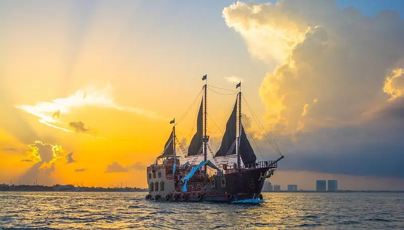 Marigalante II Enters Mexican Waters on Final Run to Vallarta Marigalante II Enters Mexican Waters on Final Run to Vallarta