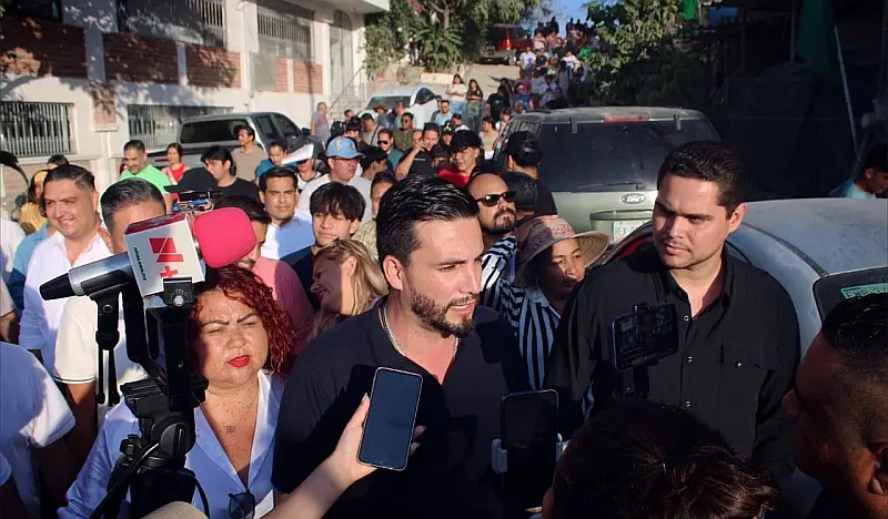 Puerto Vallarta Mayor Working to Improve Life in Las Mojoneras