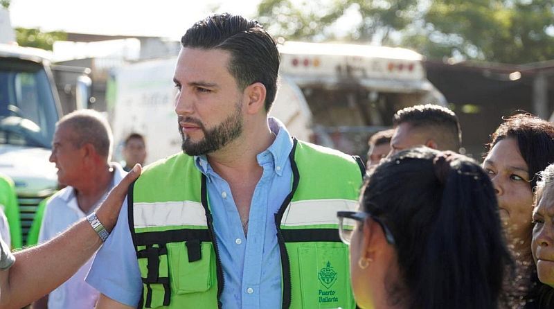 New Mayor Takes Charge, Promises a Cleaner, Safer Vallarta