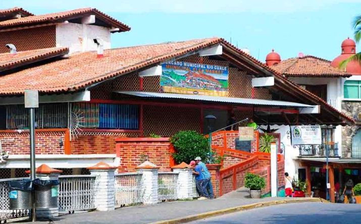 Govt. Says No Structural Damage to Mercado Río Cuale