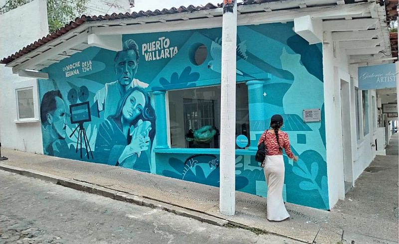 Puerto Vallarta Honors Cinematic Legacy with Murals and Masterclass Puerto Vallarta Honors Cinematic Legacy with Murals and Masterclass