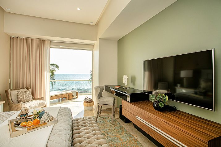 The CRATE Service Plan: Ensuring Flawless Luxury Vacation Homes The CRATE Service Plan: Ensuring Flawless Luxury Vacation Homes