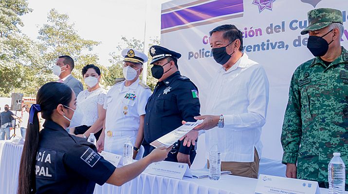 Vallarta has 31 New Police Officers, 18 of Which are Women