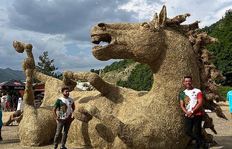 Mexican Artists Win Big in French Straw Sculpture Competition