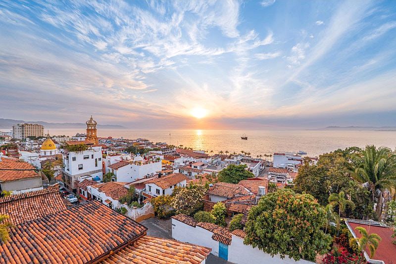 Puerto Vallarta Shines as Top Winter Destination for Americans