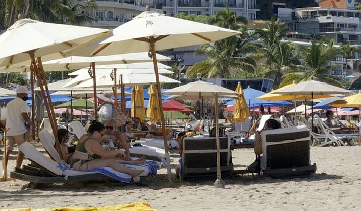 Tourists Continue to Enjoy Vallarta – Despite Nora