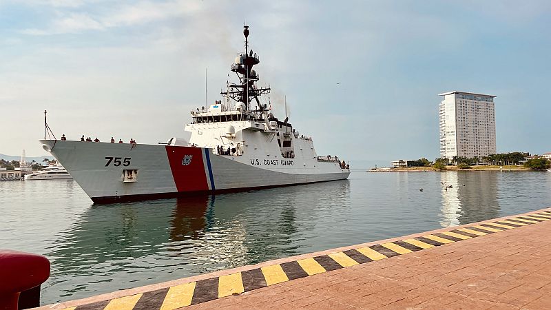 USCGC Munro Makes Thanksgiving Day Port Call in Puerto Vallarta USCGC Munro Makes Thanksgiving Day Port Call in Puerto Vallarta
