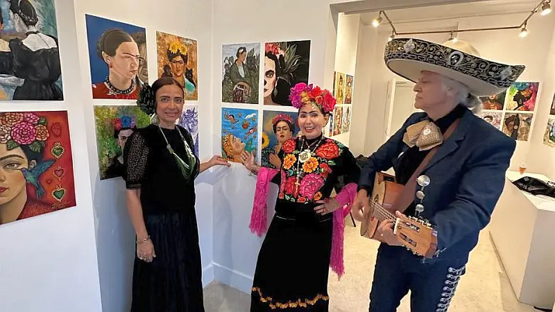 Puerto Vallarta Artists Bring Mexican Spirit to London Art Show Puerto Vallarta Artists Bring Mexican Spirit to London Art Show