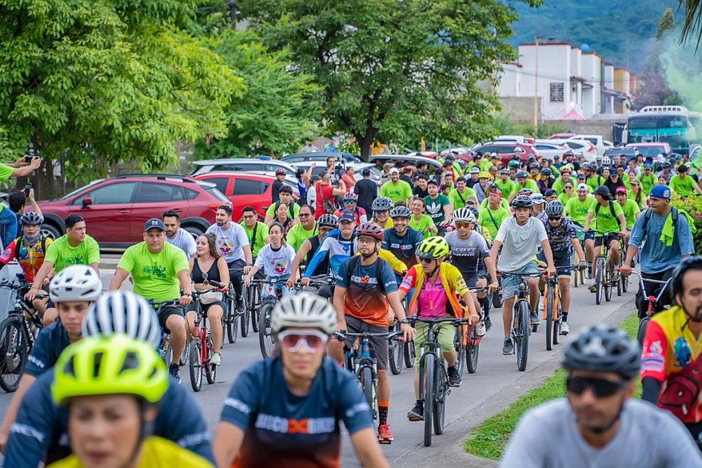 Vallarta’s Bicycle Ride for Peace Ends at Newly Opened Park