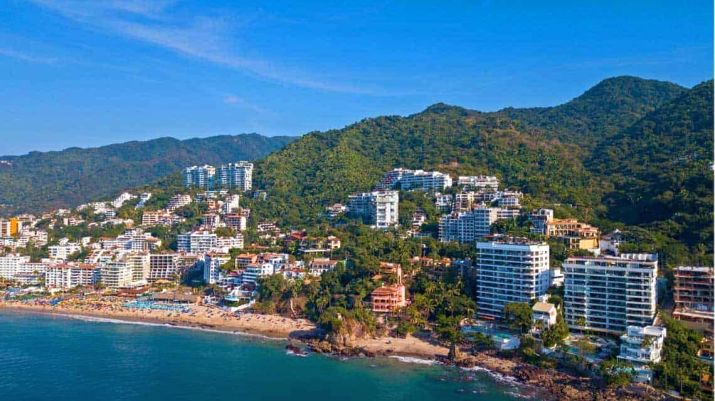 Finding the Right Neighborhood in Puerto Vallarta: Amapas