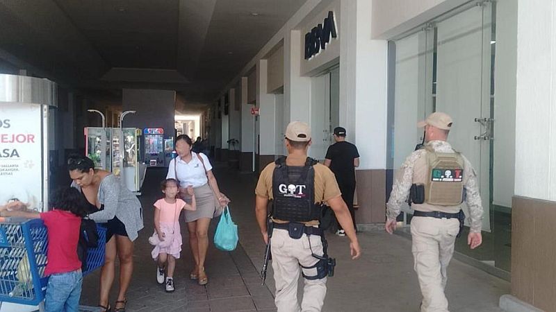 Puerto Vallarta Reinforces Security at Banks and Malls