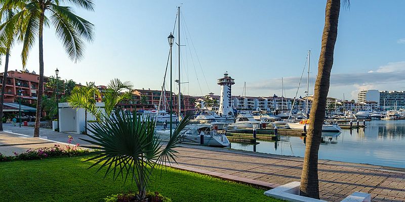 Marina Vallarta Named Cleanest Neighborhood in the City Marina Vallarta Named Cleanest Neighborhood in the City
