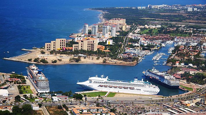 12 More Cruise Ships Will Arrive in Vallarta This Month