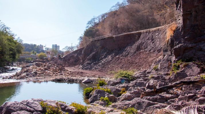 Road to Paso Ancho, Paso del Molino, El Jorullo Closed for Repair