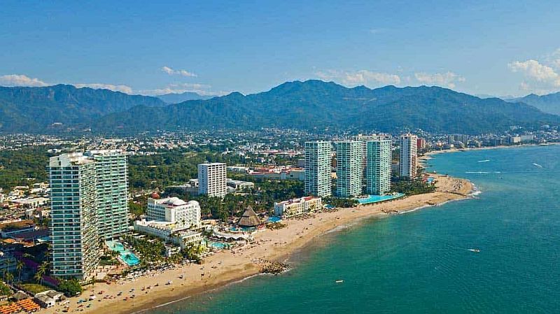 Tropicasa’s Get to Know the Neighborhood: Hotel Zone Tropicasa’s Get to Know the Neighborhood: Hotel Zone
